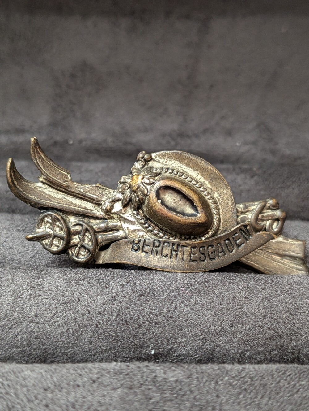 Vintage German Berchtesgaden Alpine Ski Hat Brooch Pin